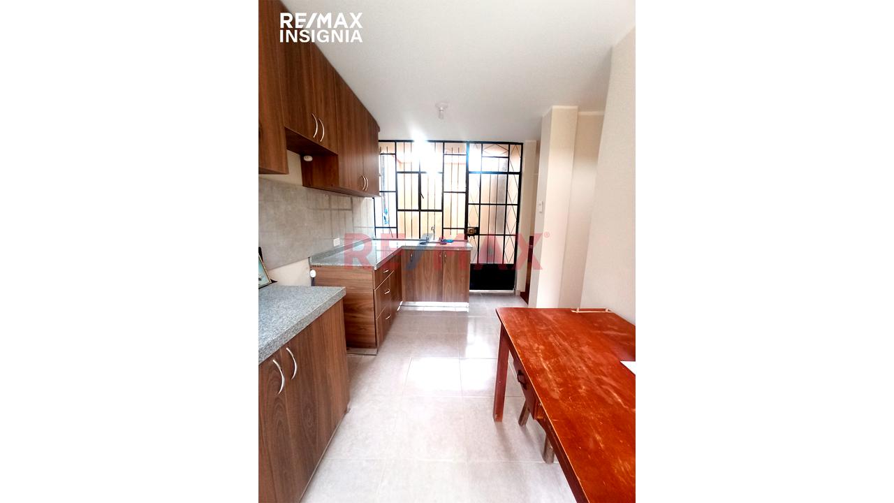 Casa De Estreno En El Tambo - 4 Hab - 14