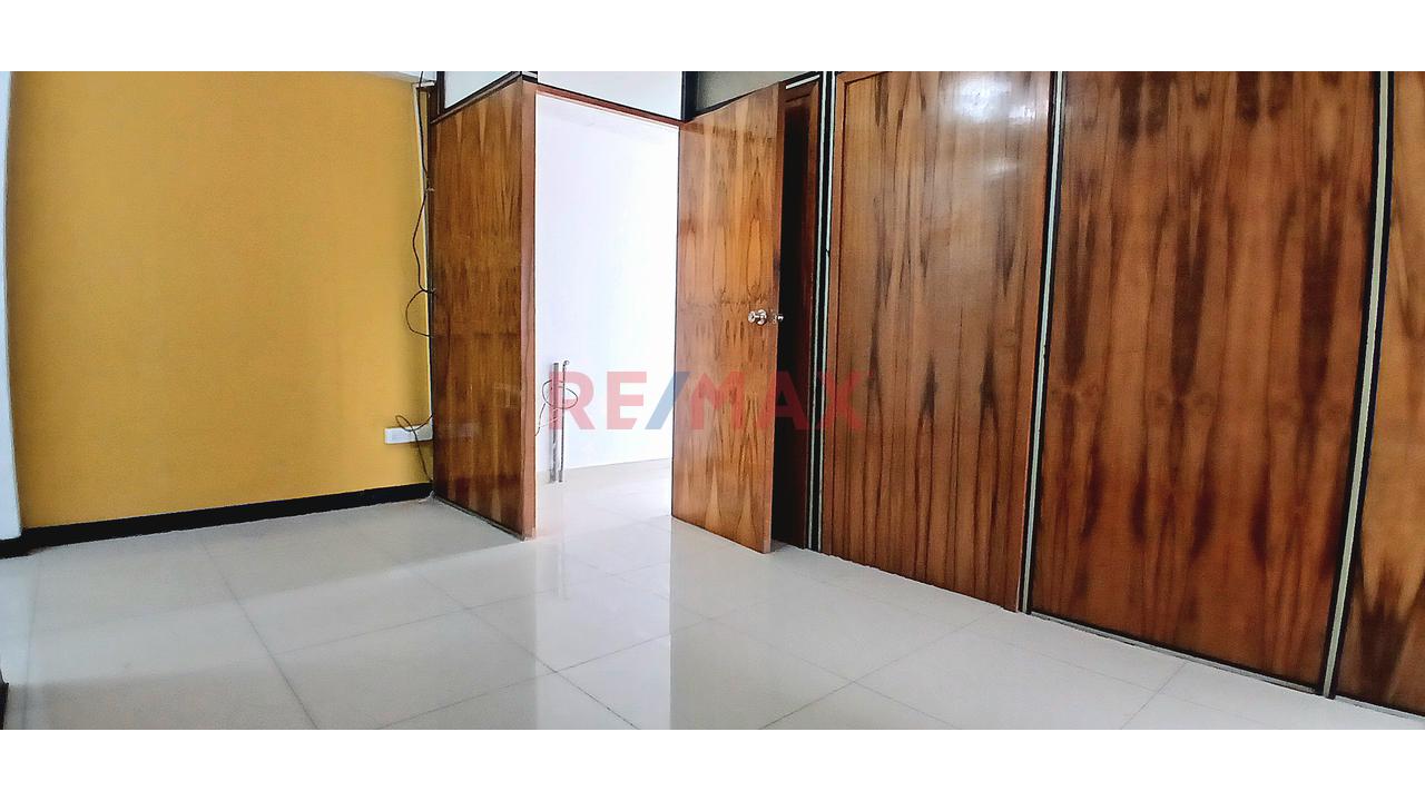 Venta De Oficina - Edificio El Dorado - Lince - 18
