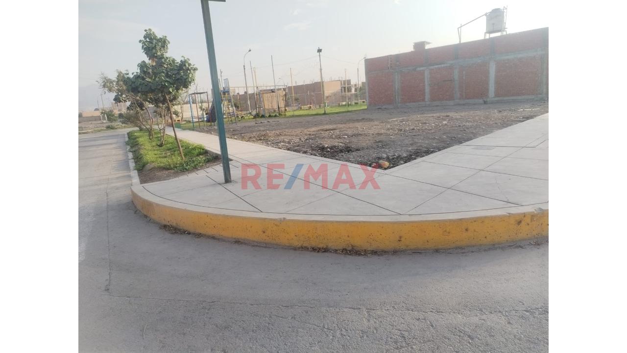 Oportunidad De Inversion Venta De  Terreno En Esquina En Los Sauces  Ii Etapa Carabayllo — foto 4