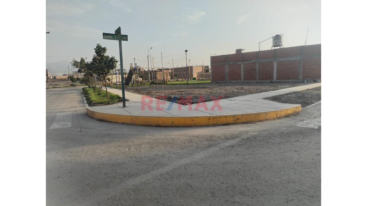 Oportunidad De Inversion Venta De  Terreno En Esquina En Los Sauces  Ii Etapa Carabayllo — foto 3