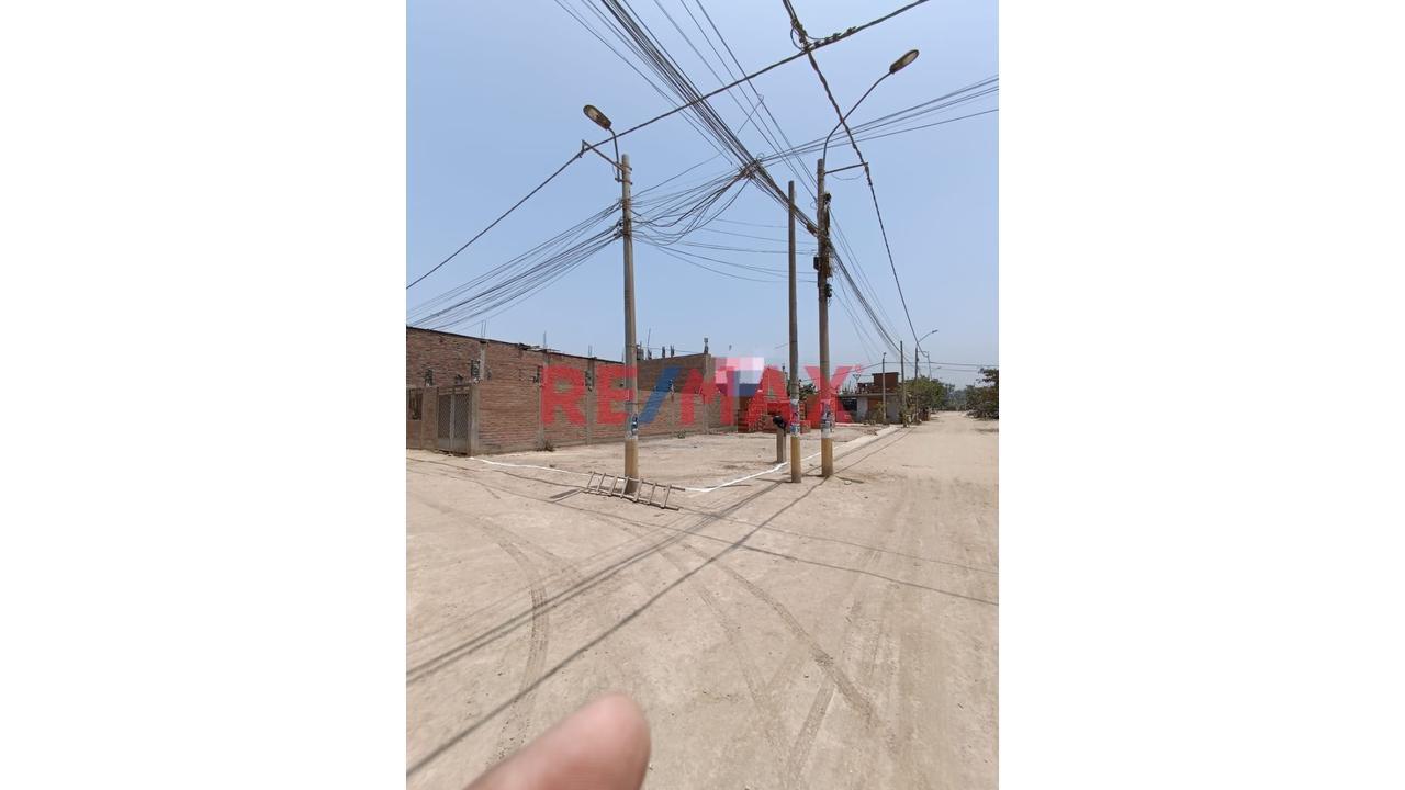 Terreno En Esquina Con Gran Potencial De Inversión – Carabayllo