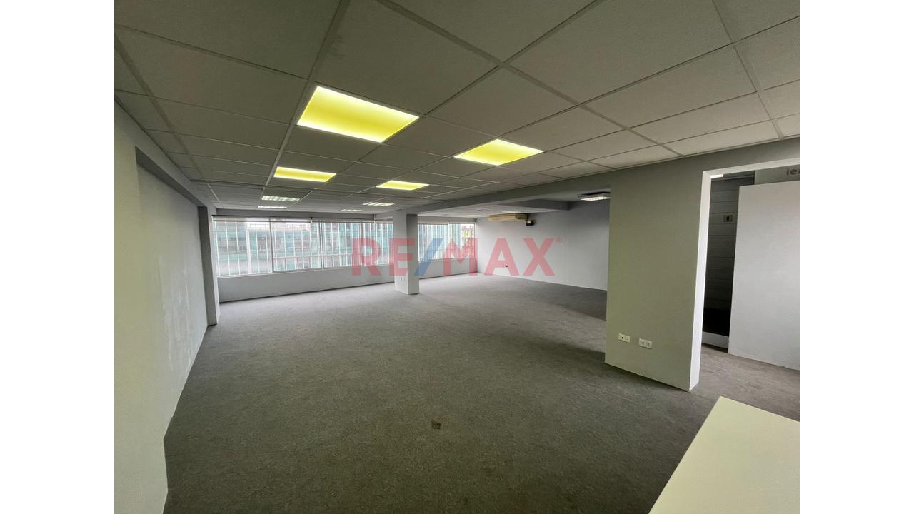 Venta De Oficina En Miraflores - 9