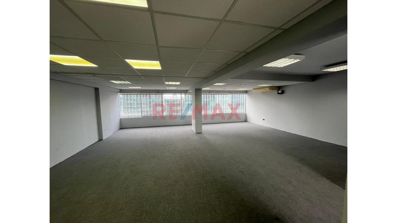 Venta De Oficina En Miraflores - 4