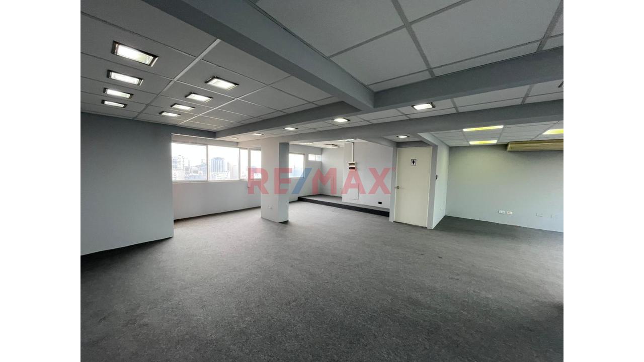 Venta De Oficina En Miraflores - 9