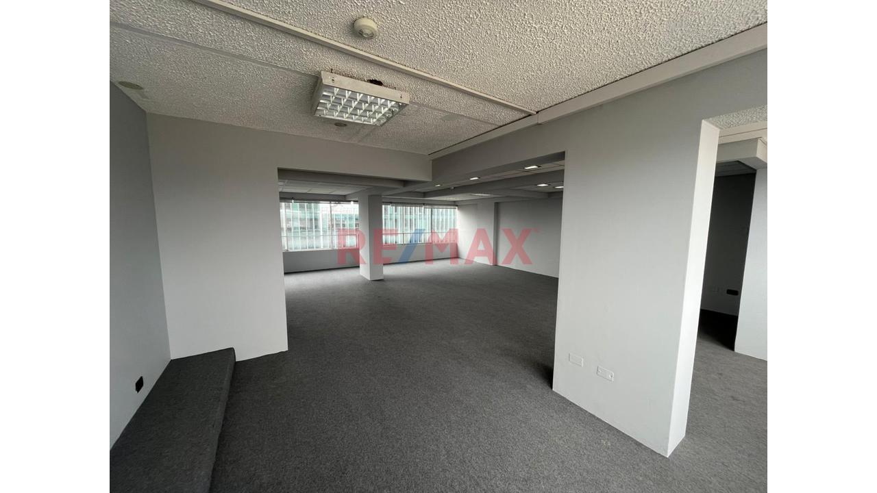 Venta De Oficina En Miraflores - 8