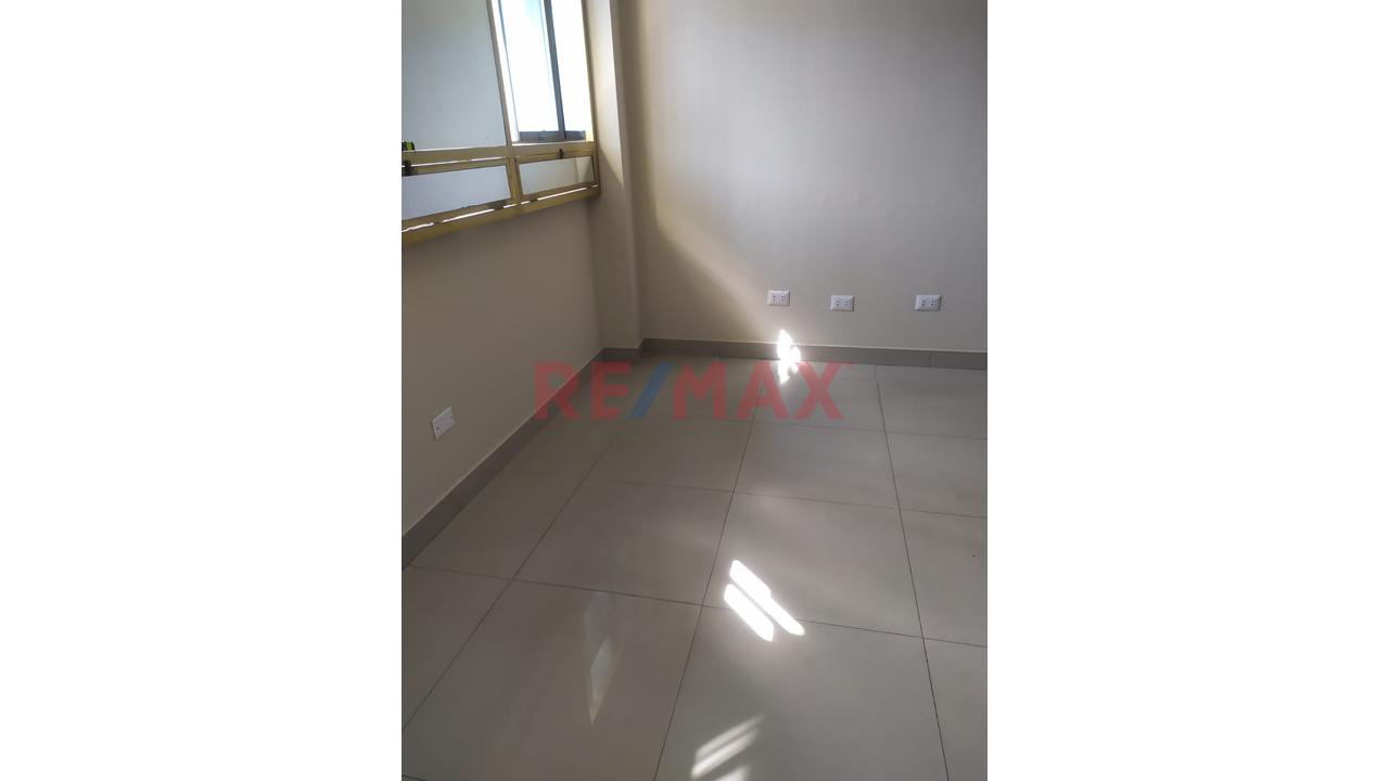 Venta De Casa Como Terreno - 17