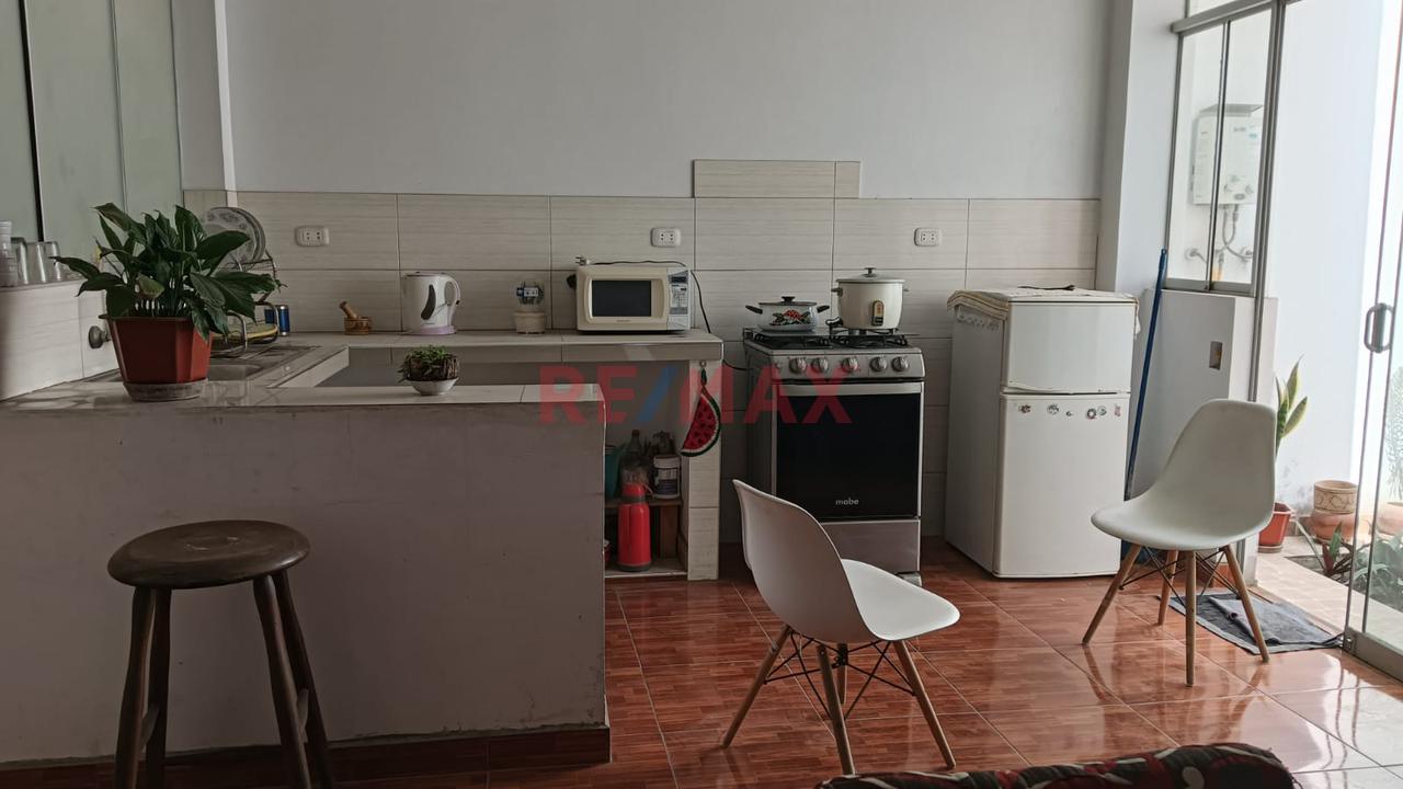 Venta De Casa Como Terreno - 9