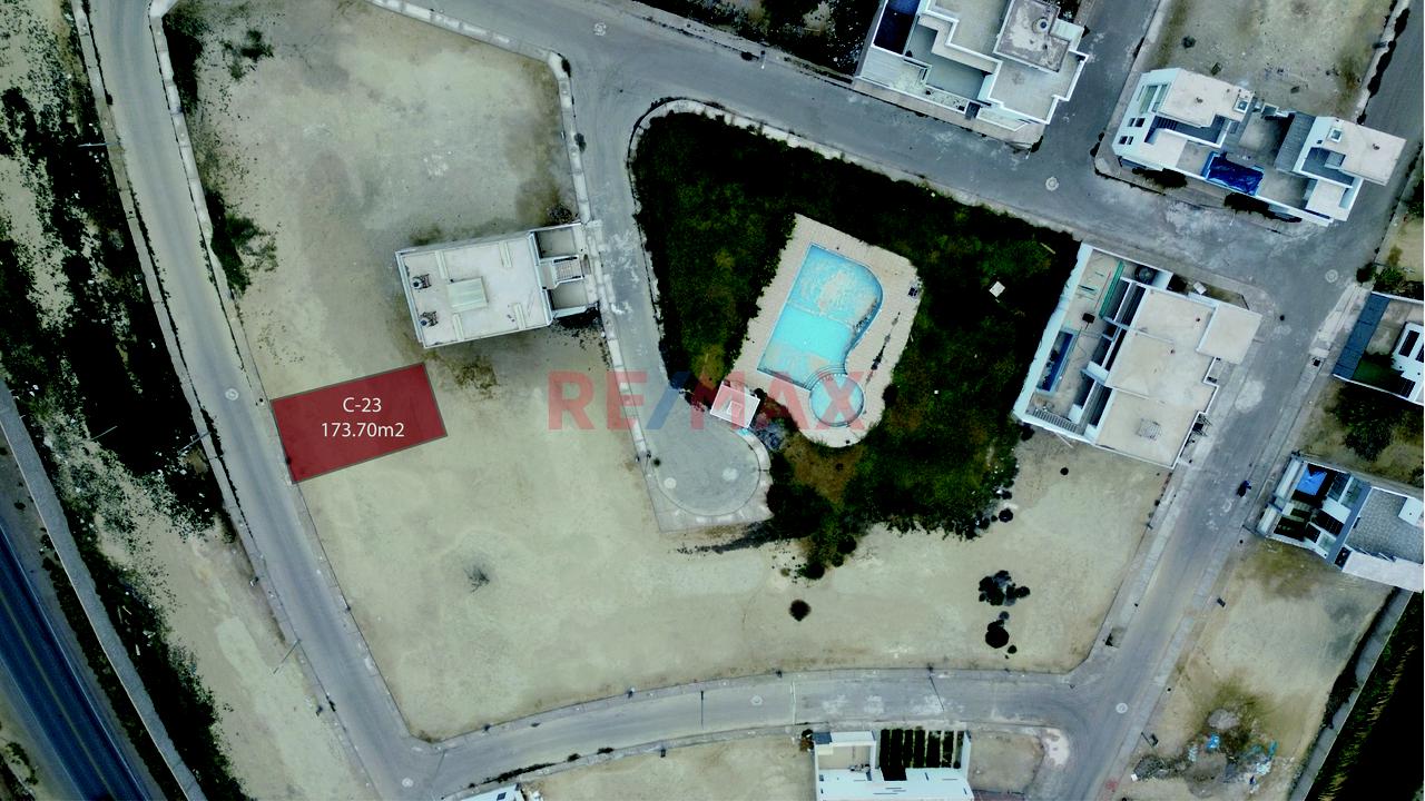 Se Vende Terreno En Camaná - 1