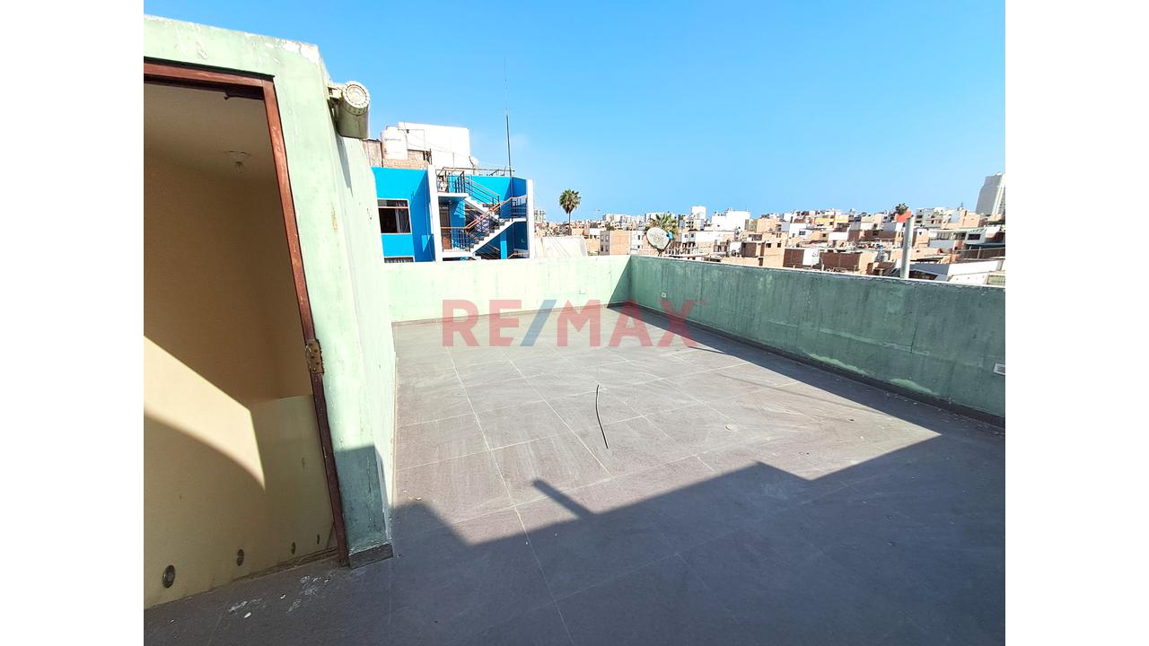 Venta De Casa 4 Pisos Y Azotea La Tropicana La Perla Callao — foto 10