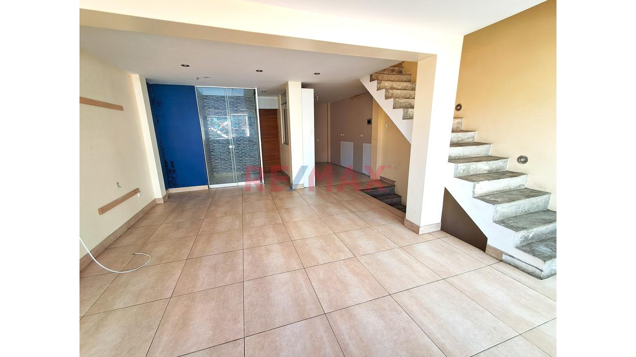 Venta De Casa 4 Pisos Y Azotea La Tropicana La Perla Callao — foto 13