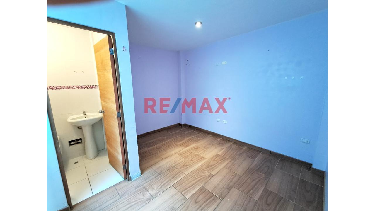 Venta De Casa 4 Pisos Y Azotea La Tropicana La Perla Callao - 16