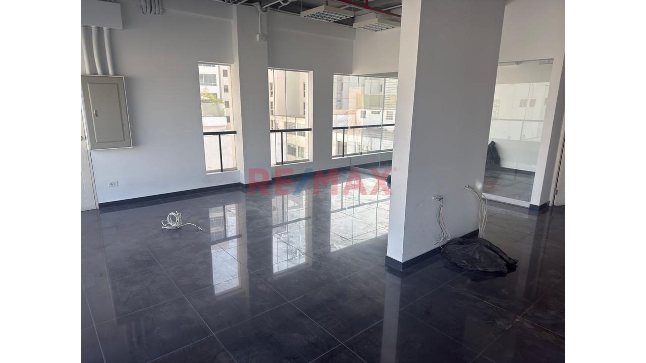 Oportunidad Unica Alquiler Edificio De Oficinas O Edificio Comercial - 6