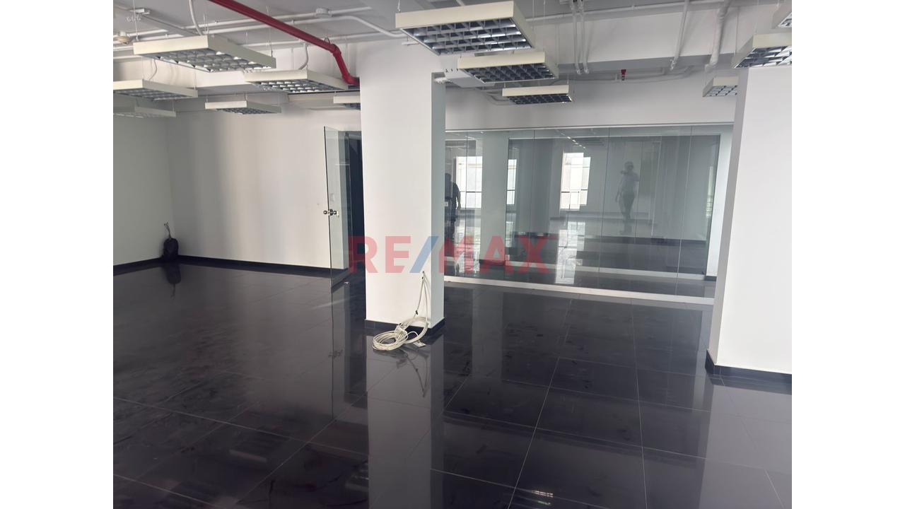 Oportunidad Unica Alquiler Edificio De Oficinas O Edificio Comercial - 10