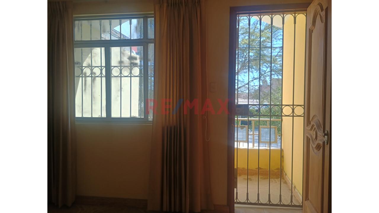 Venta De Casa En San Sebastian Tres Pisos-372 M2 - 3