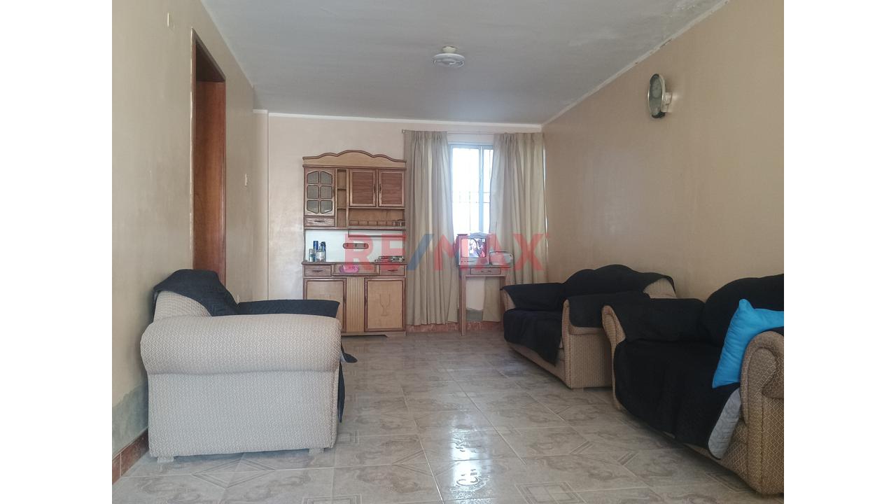 Venta De Casa En San Sebastian Tres Pisos-372 M2 - 2