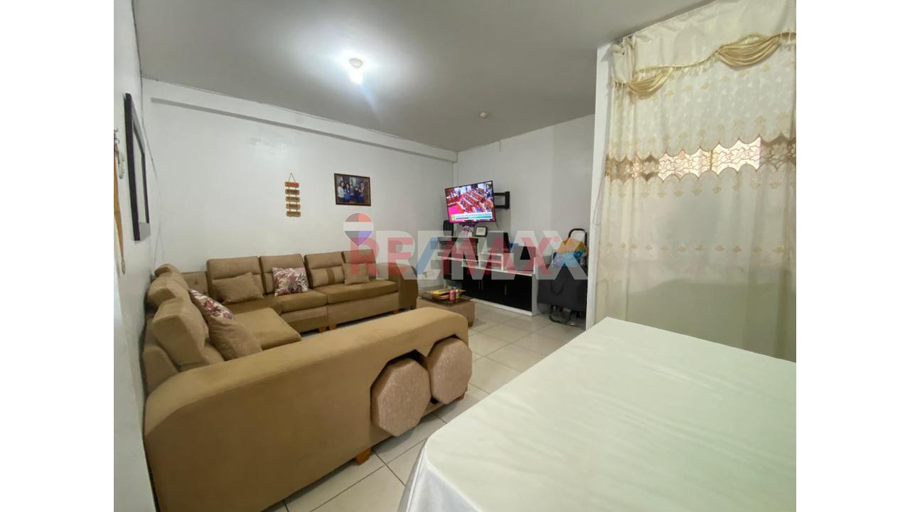 Vendo Amplia Casa Por Ocasion En San Martin De Porres — foto 7