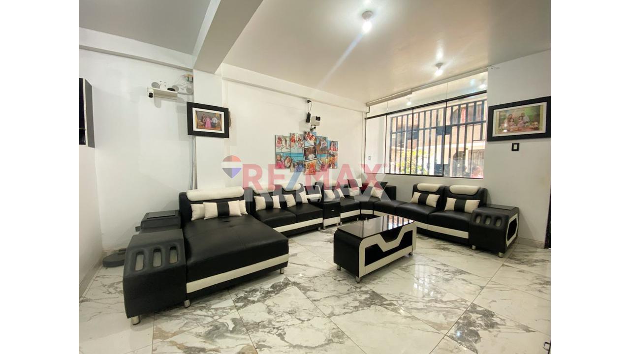 Vendo Amplia Casa Por Ocasion En San Martin De Porres — foto 13