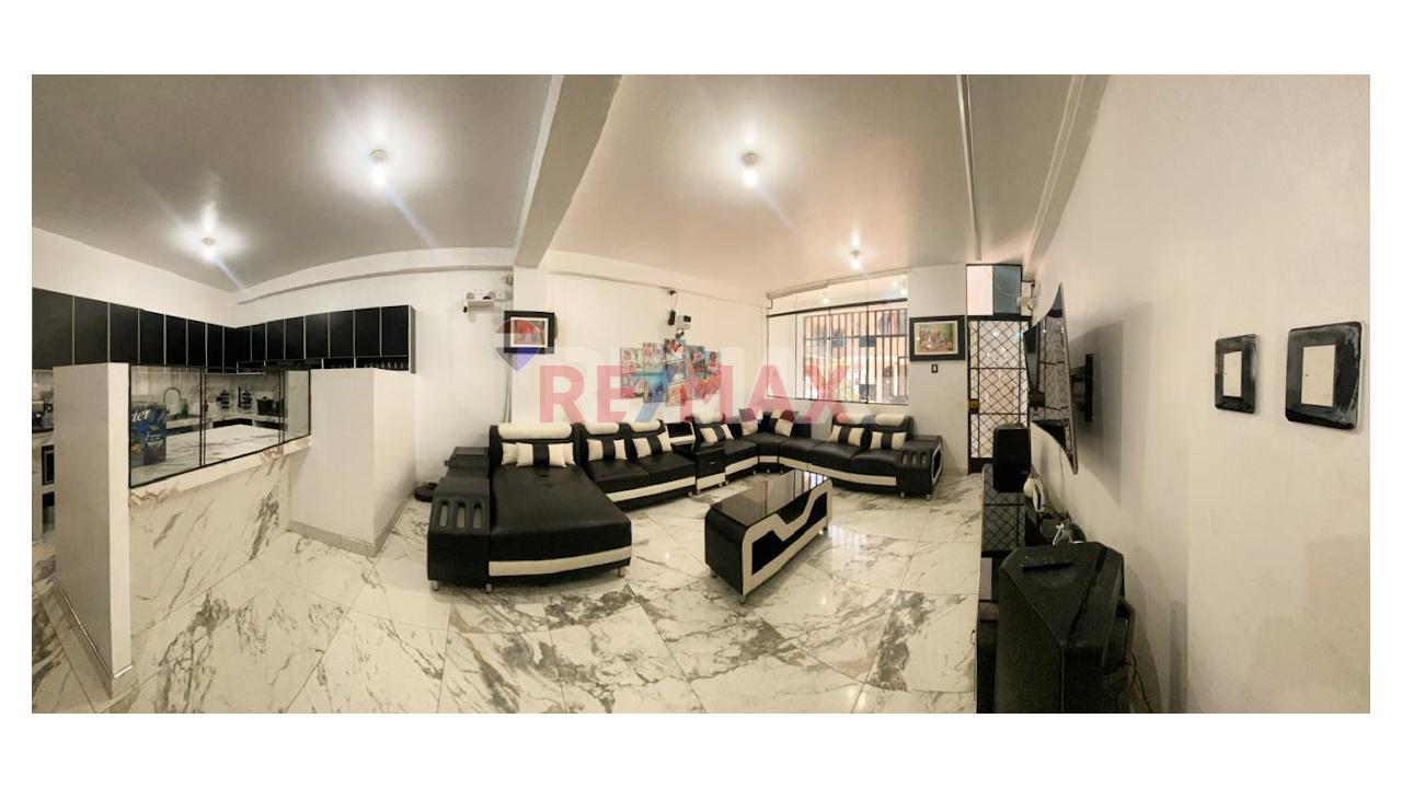 Vendo Amplia Casa Por Ocasion En San Martin De Porres — foto 4