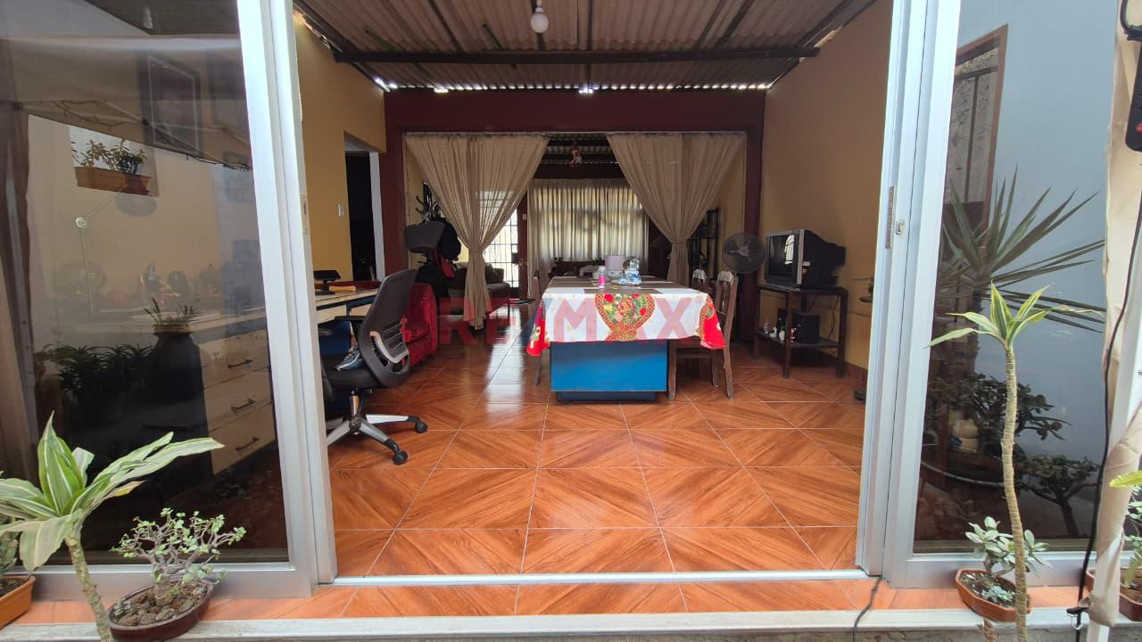 Vendo Amplia Casa A Una Cuadra De La Av Peru - San Martin De Porres — foto 2