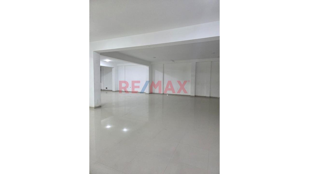 Alquiler De Local Comercial 1311M2  En El Distrito Distrito De San Martin De Porres — foto 6