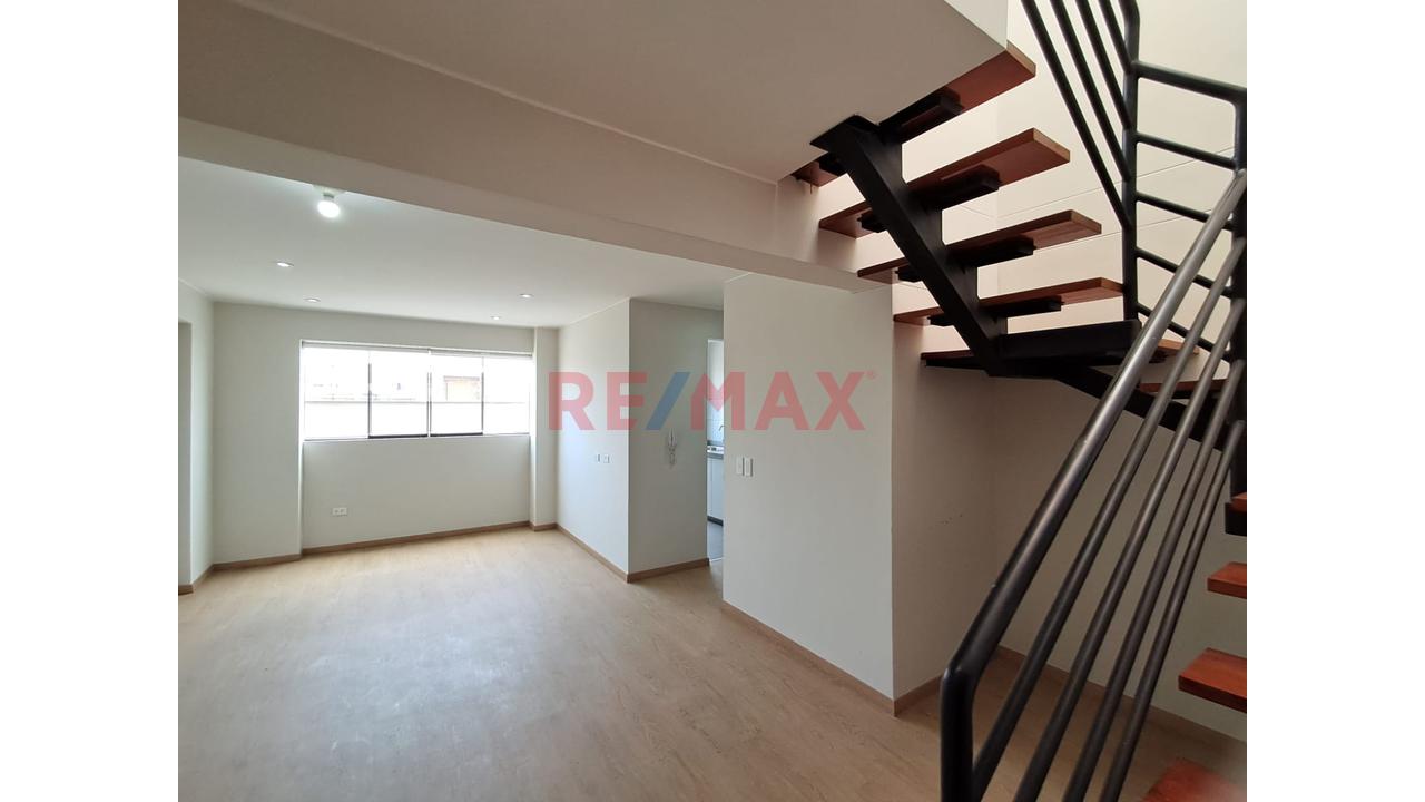Se Vende Duplex De 124 M2 Con Terraza En Salamanca - 1