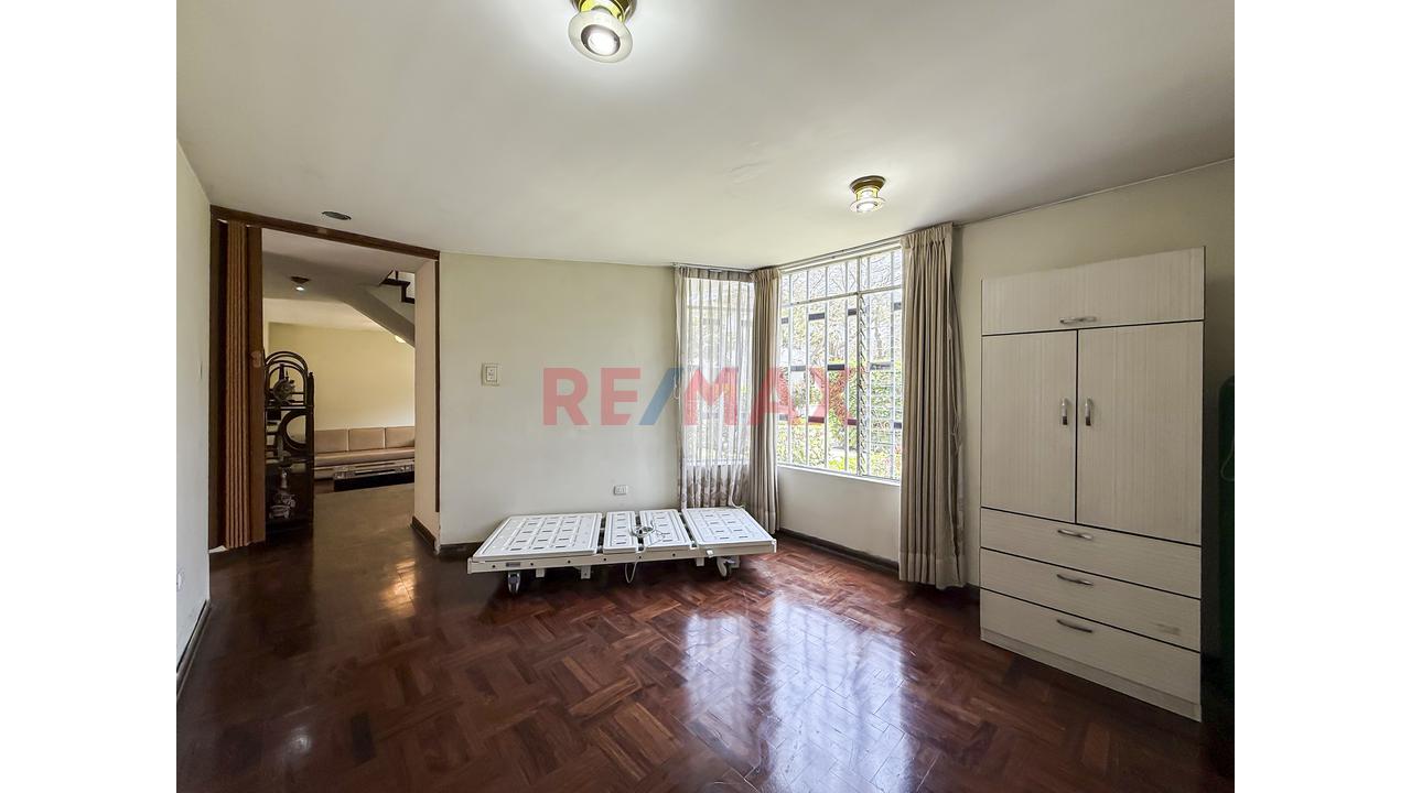 🏡✨ ¡Vive Con Tranquilidad Y Confort En El Corazón De Surco! — foto 13