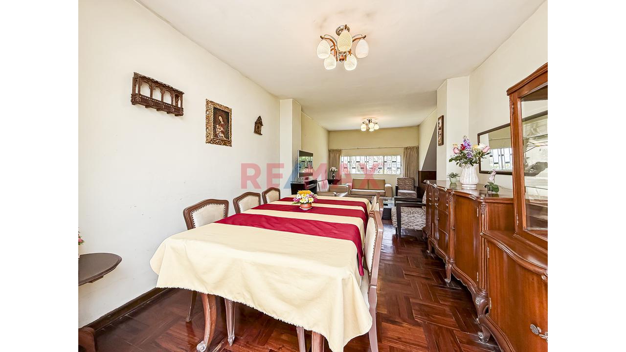 🏡✨ ¡Vive Con Tranquilidad Y Confort En El Corazón De Surco! — foto 5