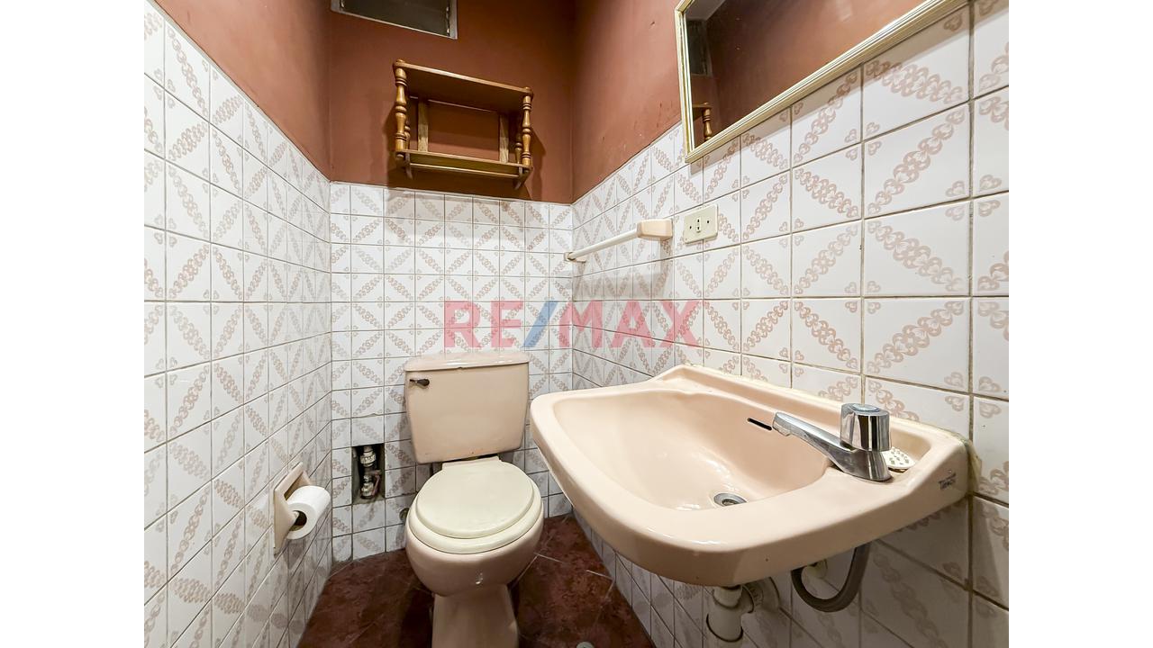 🏡✨ ¡Vive Con Tranquilidad Y Confort En El Corazón De Surco! — foto 10