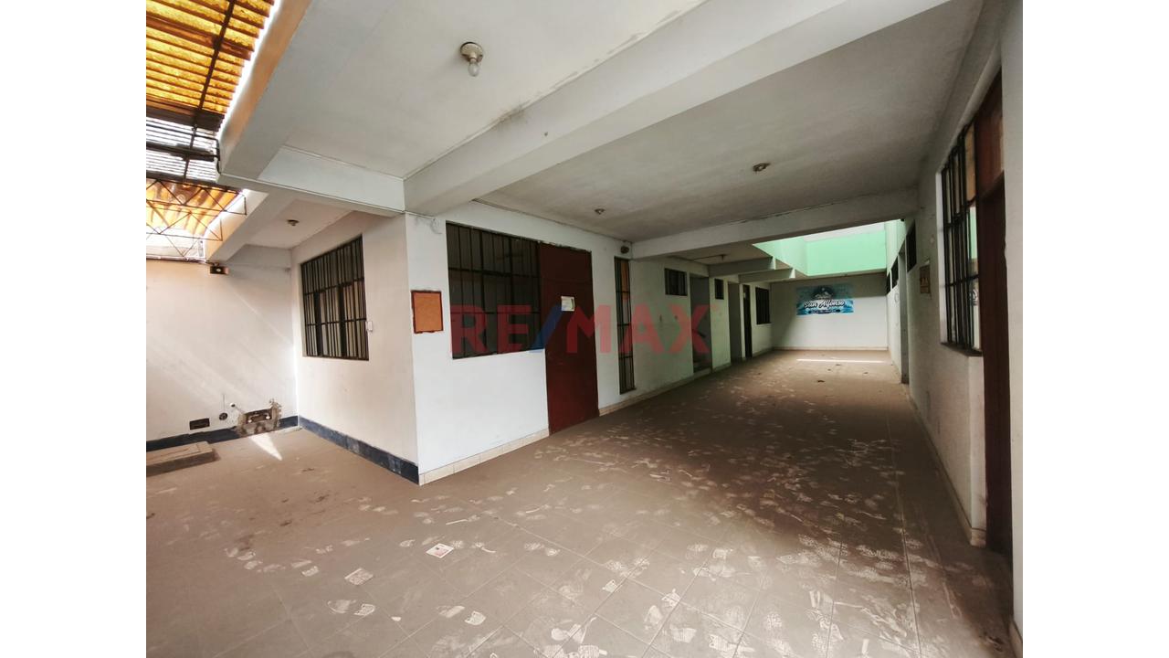 Se Vende Casa De 360 M2, No Pierdas Esta Oportunidad Para Invertir – Ate Vitarte - 9