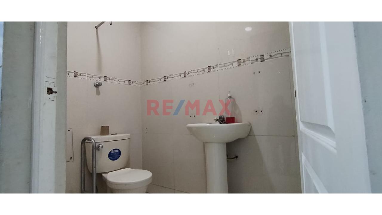 🏢 Alquiler De Local En San Juan De Lurigancho (Sjl) - 3