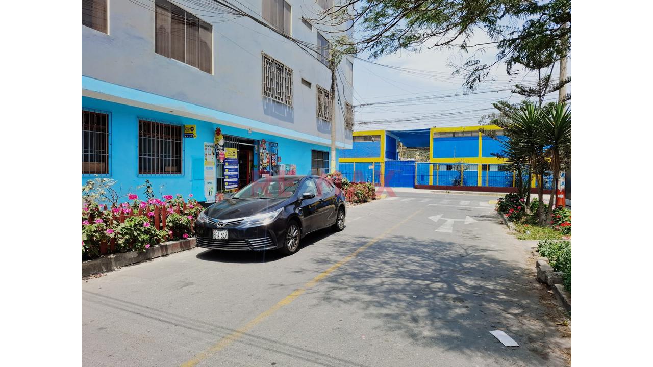 A Pocas Cuadras De La Estación Del Tren San Martín! Hermoso Departamento En Urb. Los Jazmines – Sjl — foto 14