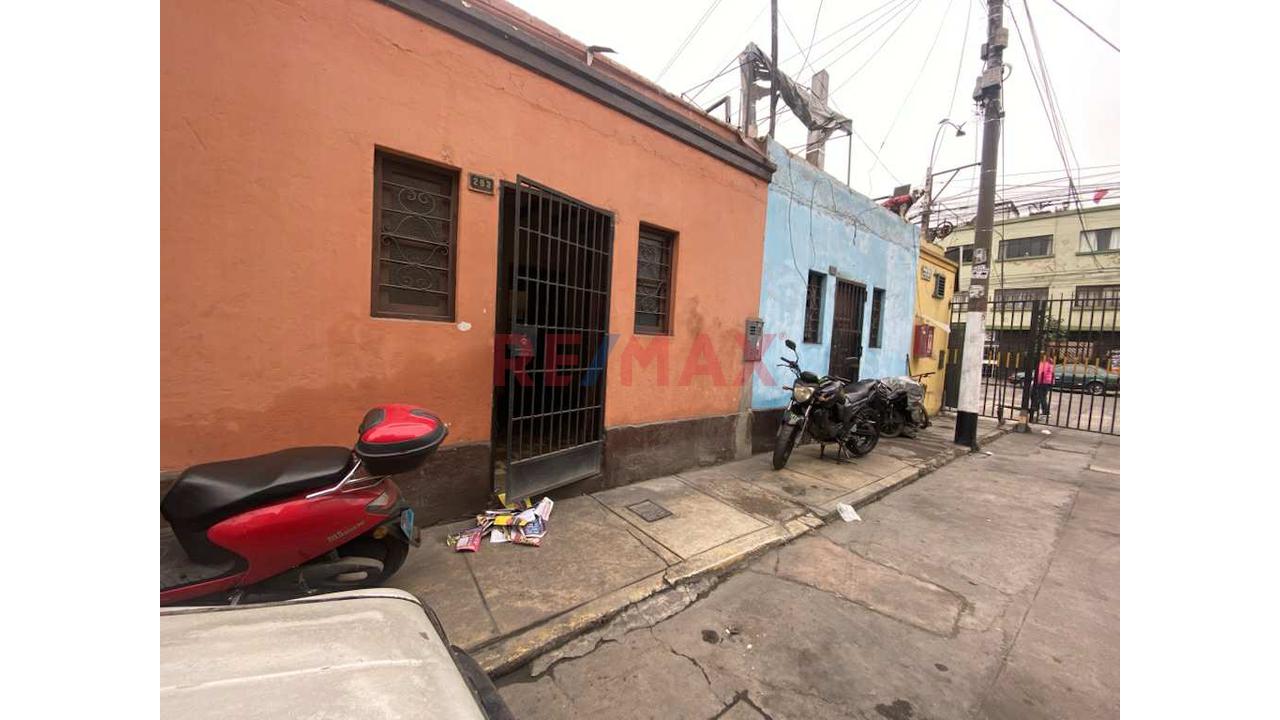 Local comercial de 250 m² en Breña — foto 2