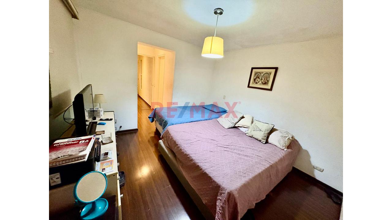 Precio De Ocasión - Venta De Dpto. En Zona Exclusiva De Chacarilla - Surco - 8