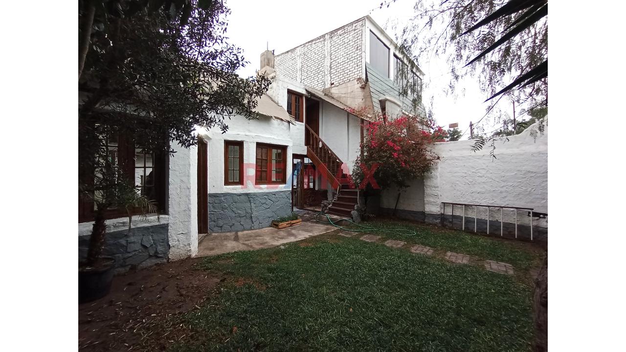 Vendo Casa En Urb. Alamos Iv - Surco - Muy Buena Ubicación — foto 3