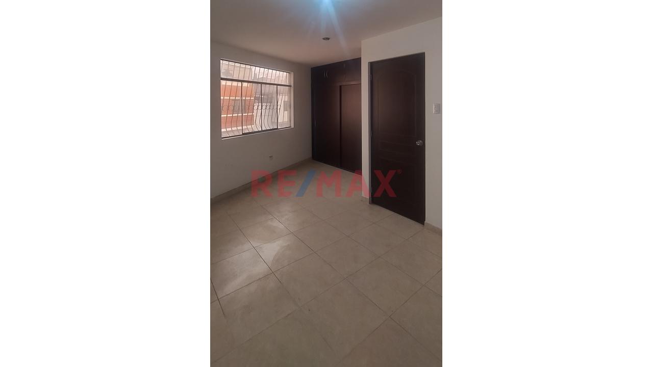 Venta Casa Vivienda En Urbanizaciòn Perù - San Martin De Porres — foto 4