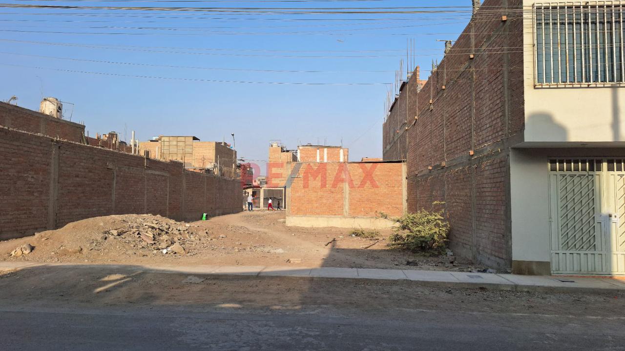 Vendo Terreno En Urb. San Pedro (5ª Etapa) - Carabayllo — foto 2