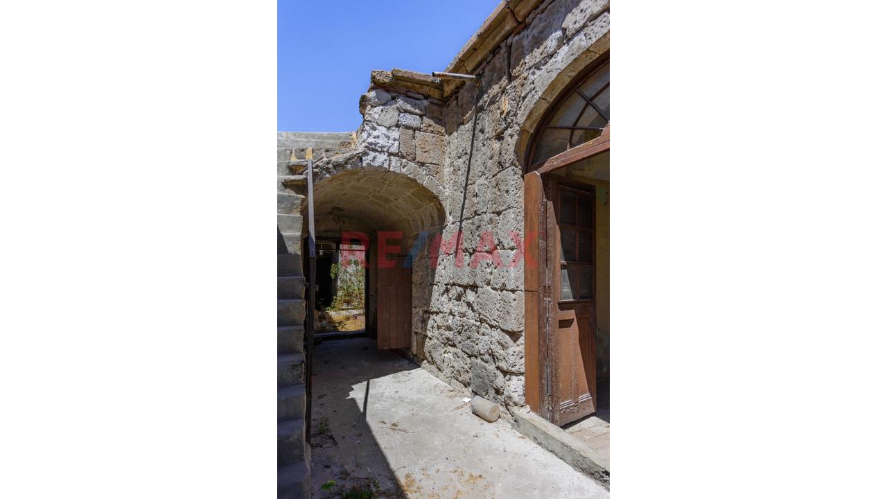 Venta De Casona En Palacio Viejo - 3