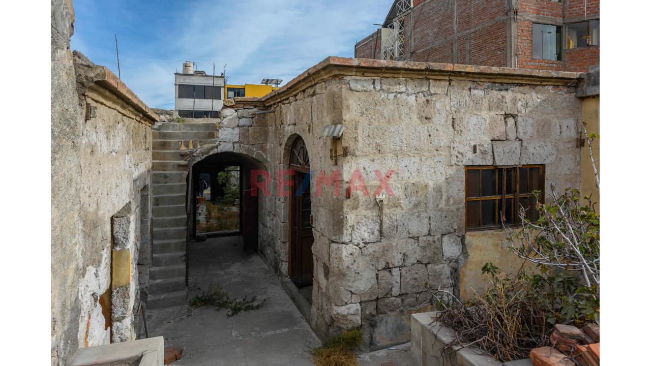 Venta De Casona En Palacio Viejo - 2