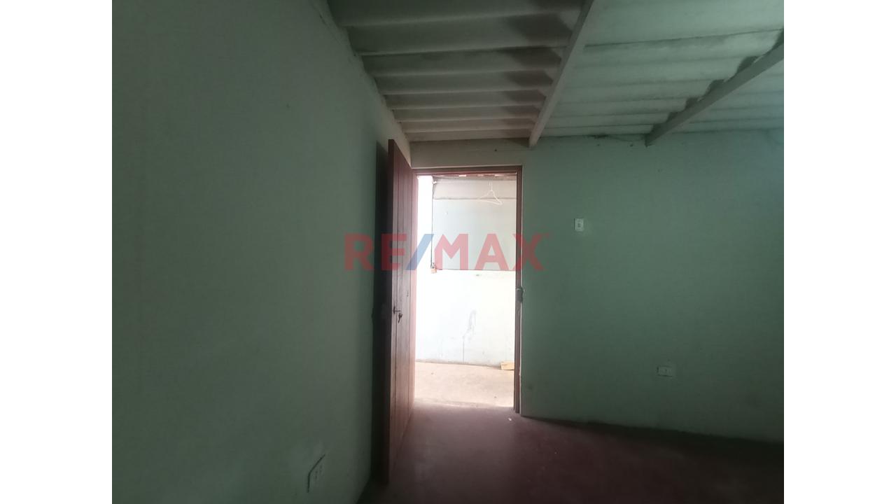 🏠 ¡Venta Del 95% En Acciones Y Derechos De Casa De 4 Pisos En La Victoria - 14