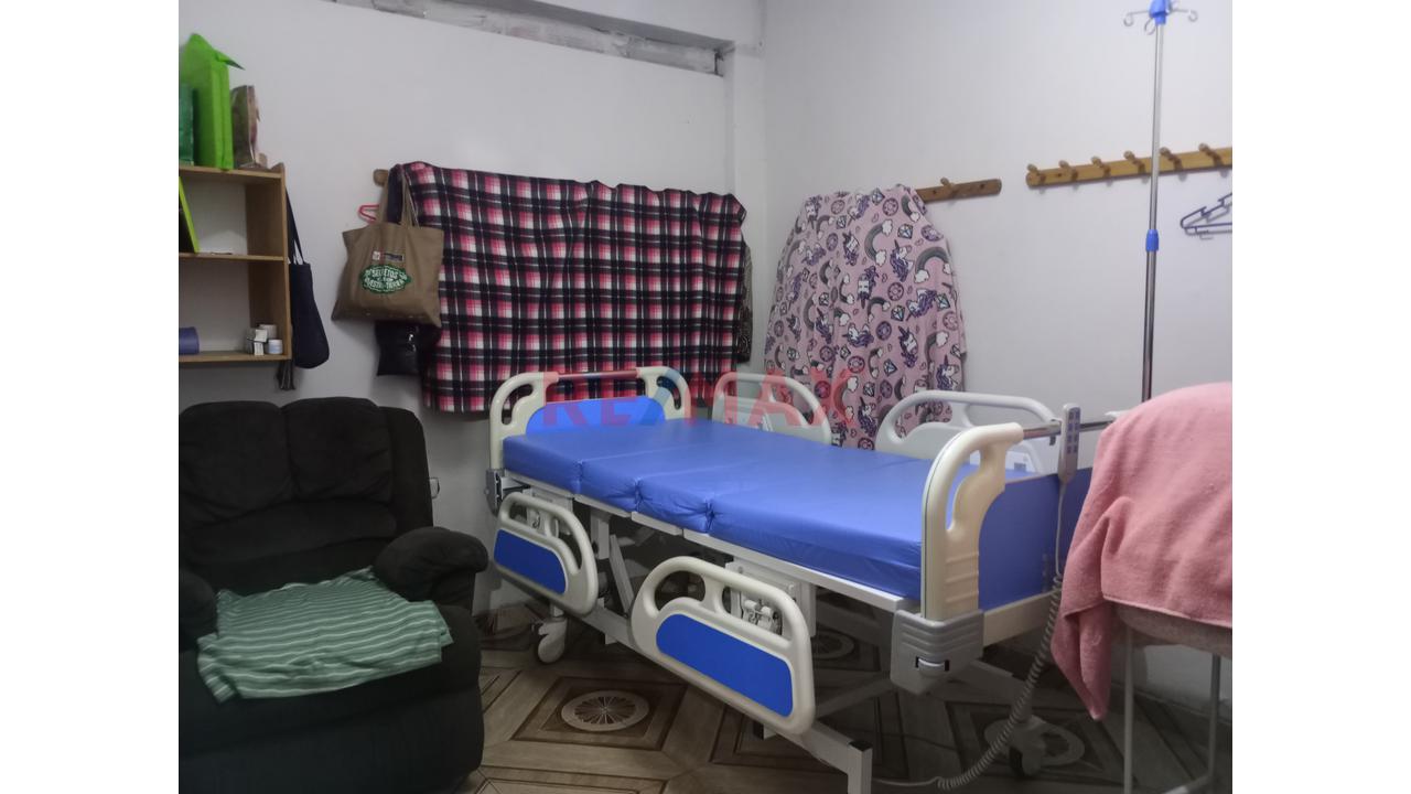 🏠 ¡Venta Del 95% En Acciones Y Derechos De Casa De 4 Pisos En La Victoria - 3