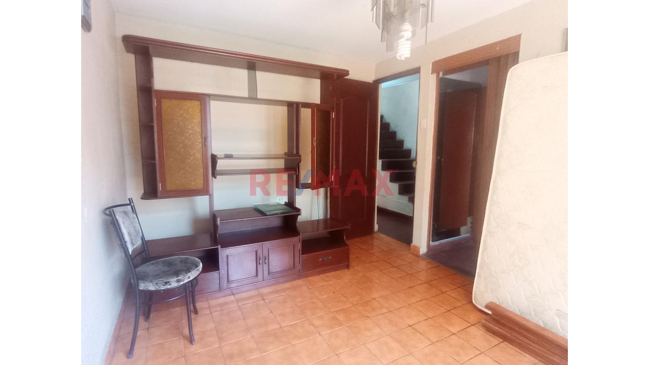🏠 ¡Venta Del 95% En Acciones Y Derechos De Casa De 4 Pisos En La Victoria - 13