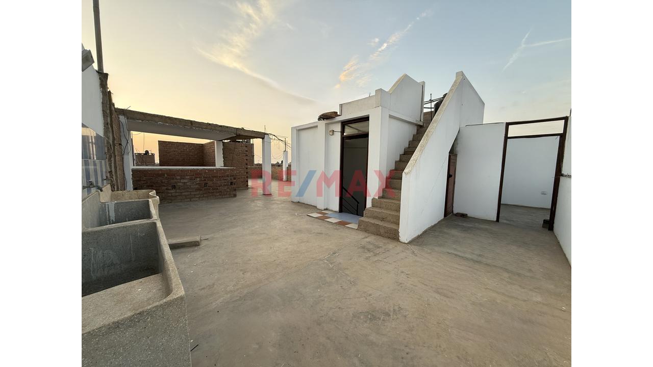 Venta De Hostal De 3 Pisos 25 Hab En La Esperanza – Sector Santa Verónica, Pasaje Costa Rica - 19