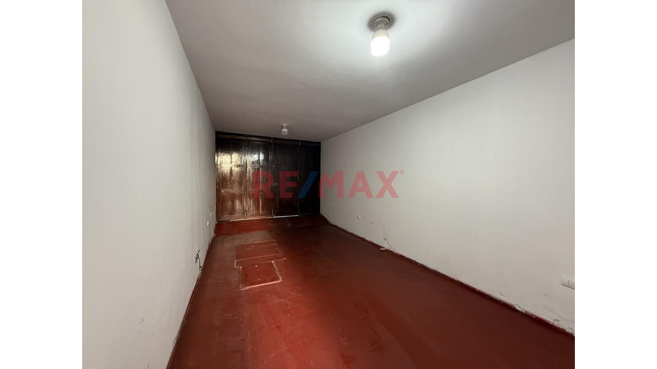 Venta De Hostal De 3 Pisos 25 Hab En La Esperanza – Sector Santa Verónica, Pasaje Costa Rica - 4