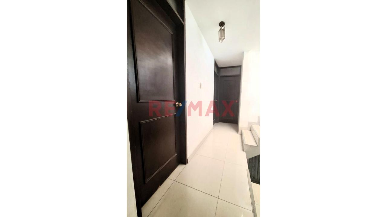 Remate De Hermosa Y Moderna Casa En Caraponguillo, Lurigancho - Chosica - 8