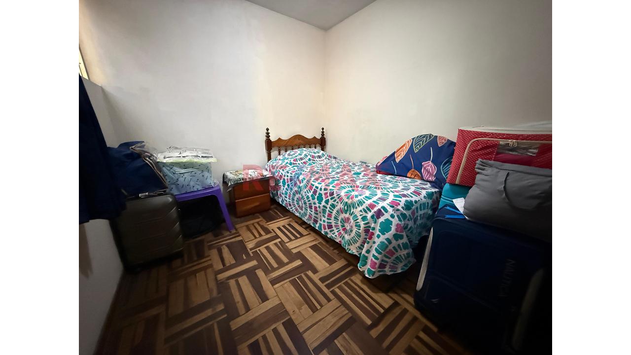 Venta De Casa En Santiago De Surco De 270 De 2 Pisos Mas Azotea - 5