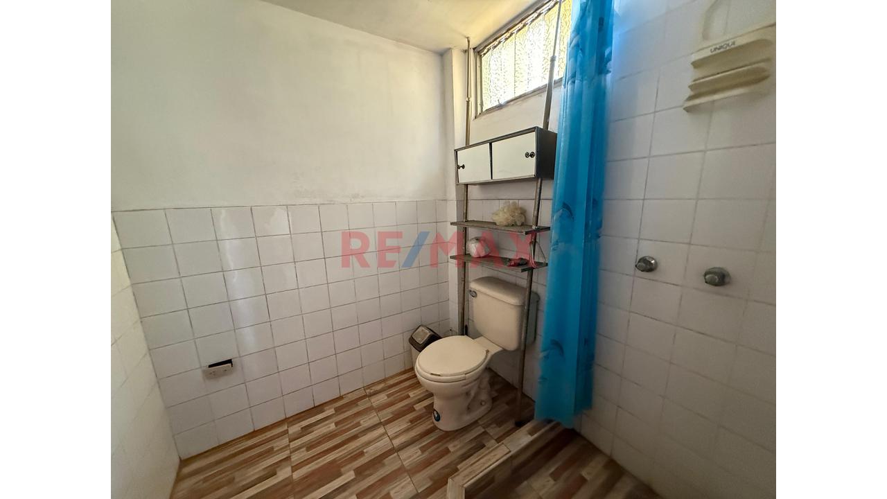 Venta De Casa En Santiago De Surco De 270 De 2 Pisos Mas Azotea - 12