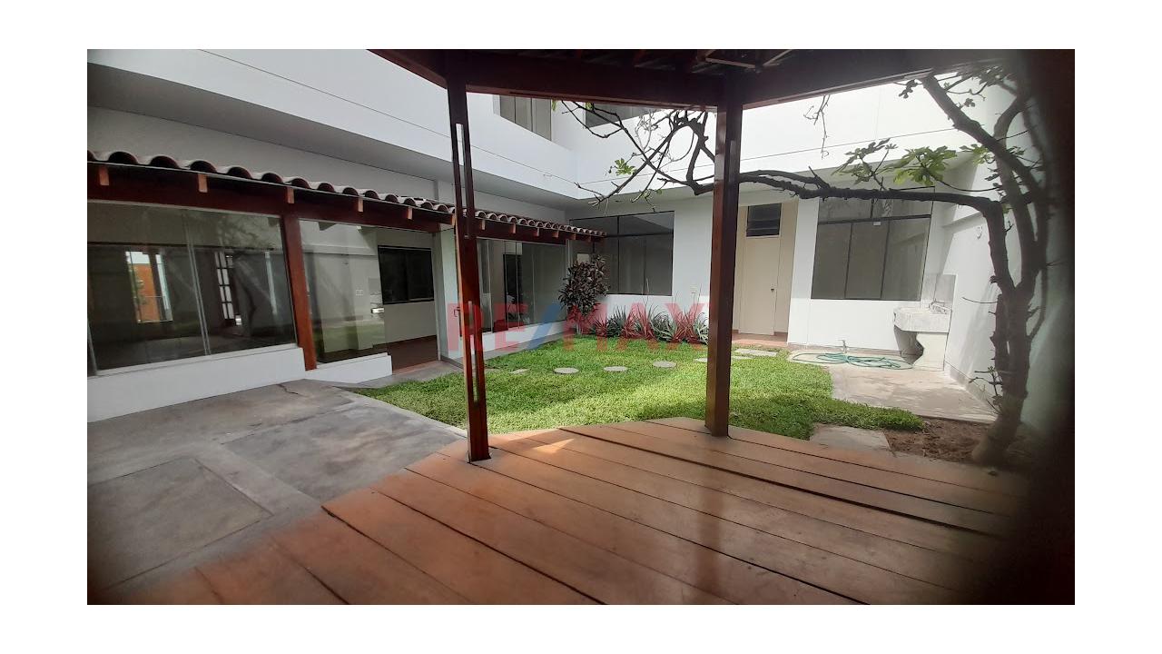 Casa De 3 Pisos Con Uso Comercial – Ideal Vivienda + Consultorios/Oficinas – Javier Prado Este, Cdra. 62 – Frente A Ibm — foto 8