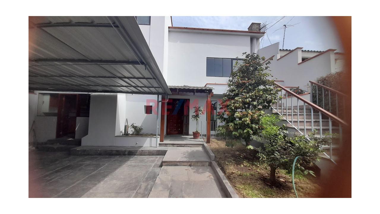 Casa De 3 Pisos Con Uso Comercial – Ideal Vivienda + Consultorios/Oficinas – Javier Prado Este, Cdra. 62 – Frente A Ibm — foto 2