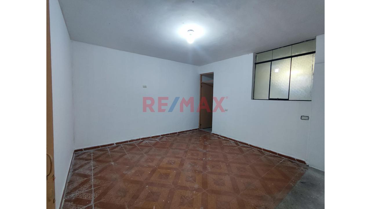 Venta De Inmueble 2Do Y 3Er Piso Más Azotea En Ate - Urbanización Los Sauces Vivienda Taller - 18