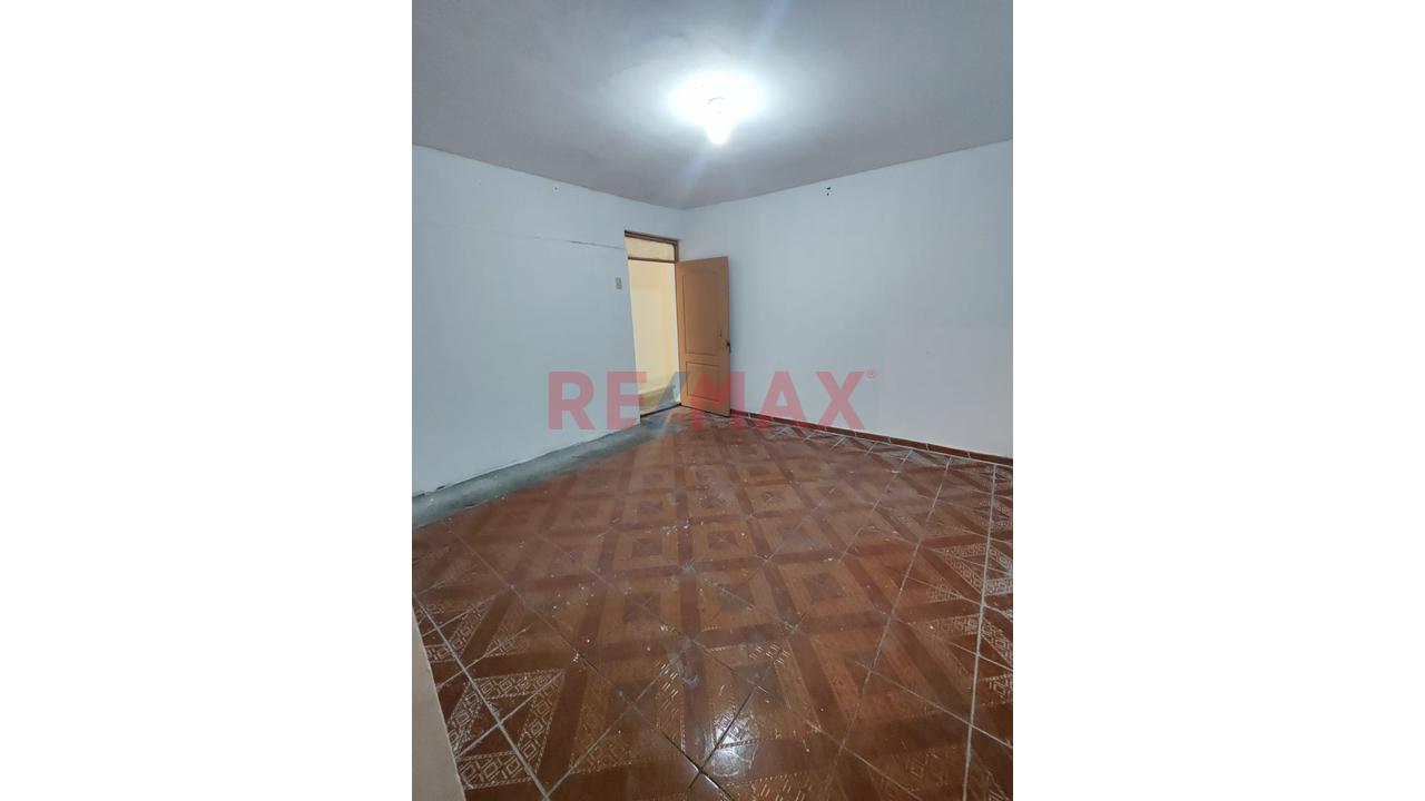 Venta De Inmueble 2Do Y 3Er Piso Más Azotea En Ate - Urbanización Los Sauces Vivienda Taller - 17